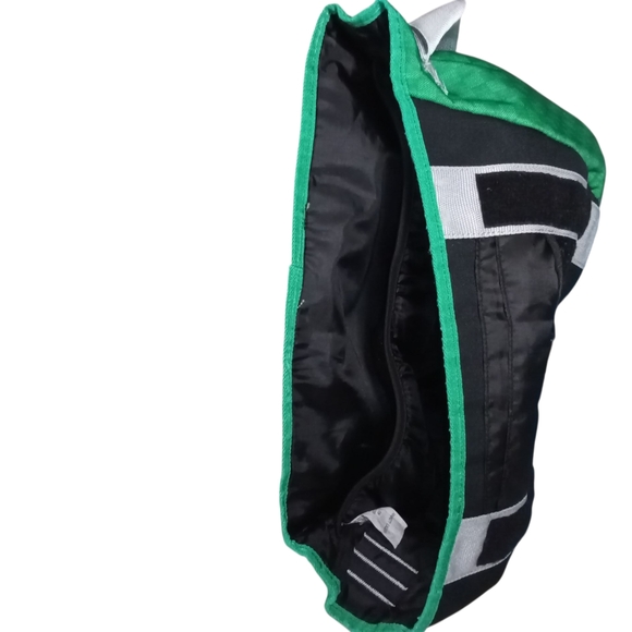 Vans Off The Wall Checkered Green and Black Messenger/Skater Bag 19"X15" - Picture 7 of 7